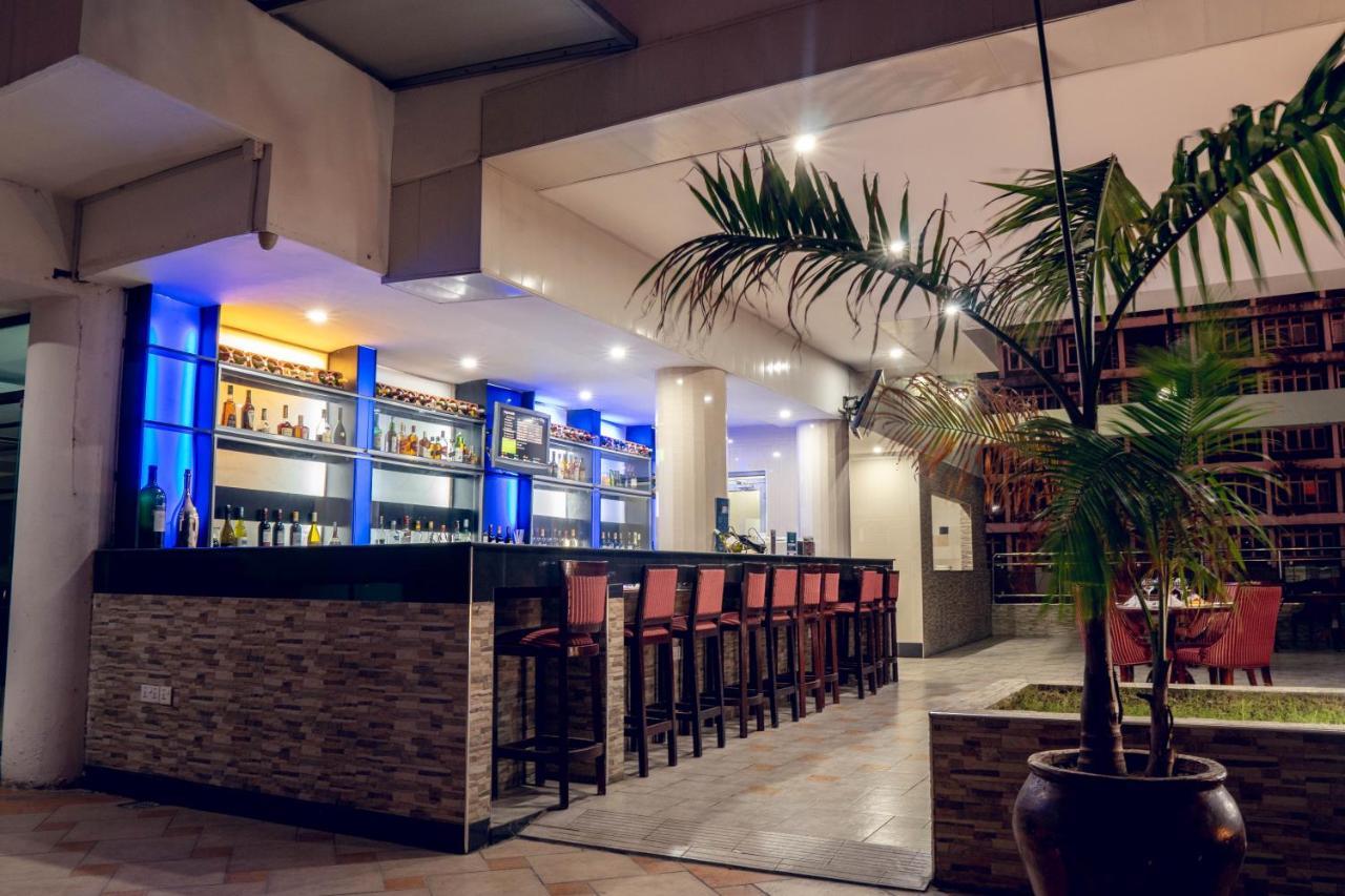 Peacock Hotel Dar es Salaam Exteriör bild
