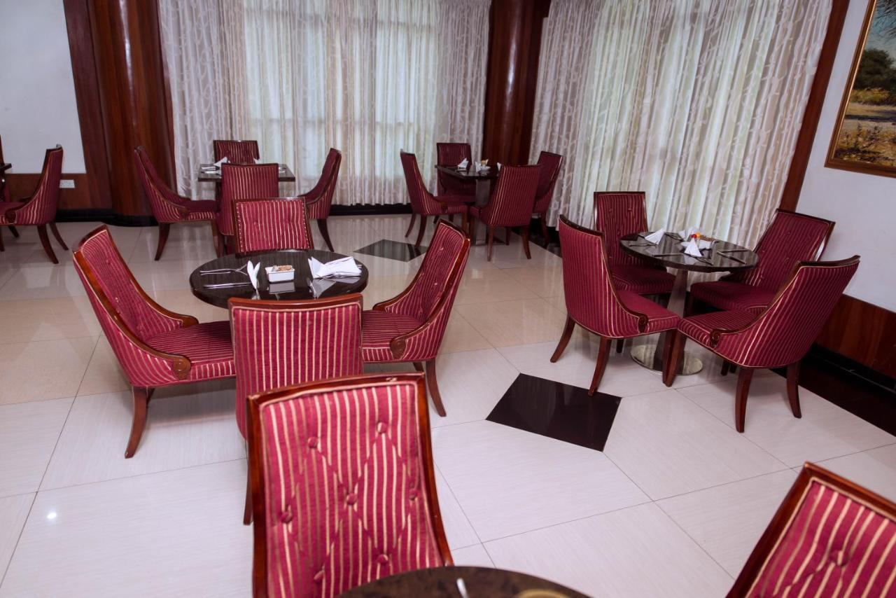 Peacock Hotel Dar es Salaam Exteriör bild