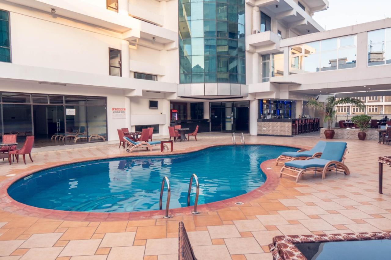 Peacock Hotel Dar es Salaam Exteriör bild