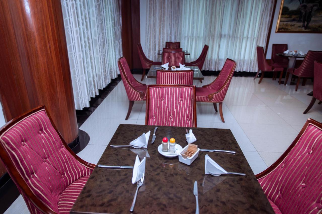 Peacock Hotel Dar es Salaam Exteriör bild